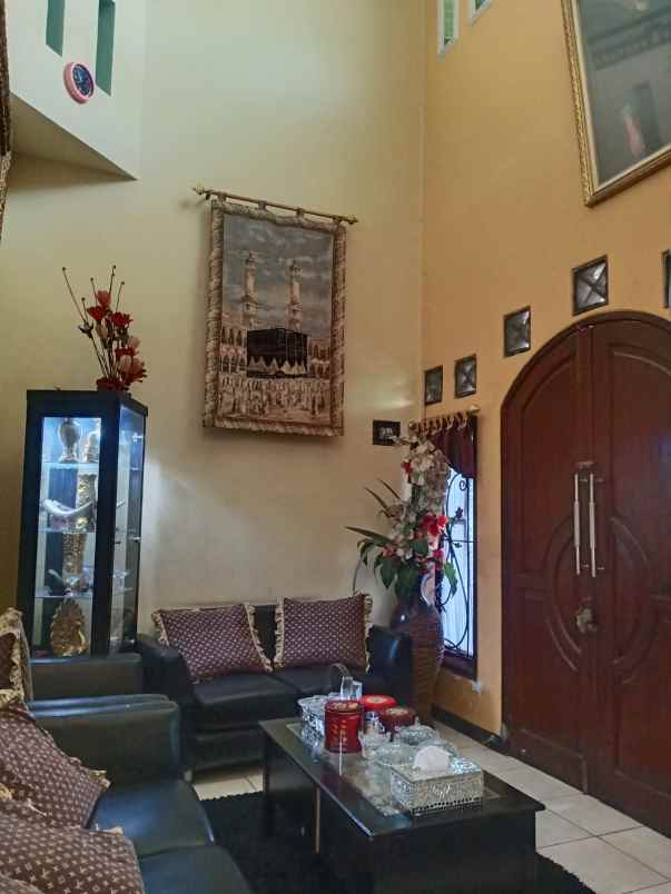 rumah cantik ciracas jaktim