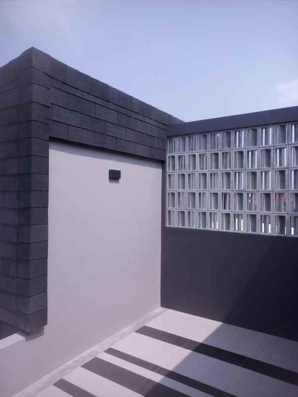 rumah cluster premium 2 5 lantai di pancoran mas depok