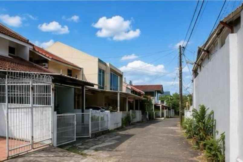 rumah dalam cluster srengseng kembangan jakarta barat