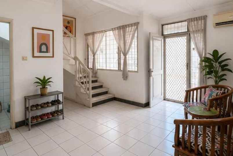 rumah dalam cluster srengseng kembangan jakarta barat