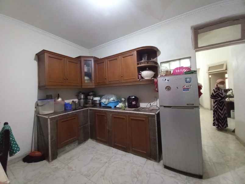 rumah dalam cluster taman