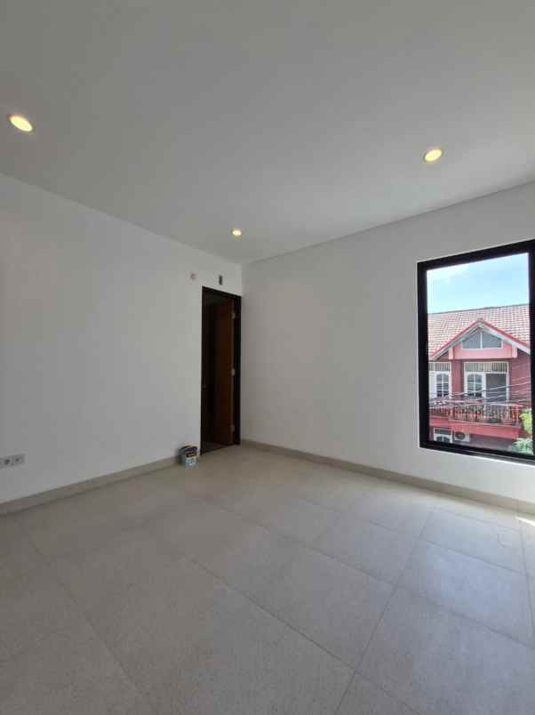 rumah dalam komplek anti banjir di duren sawit jaktim