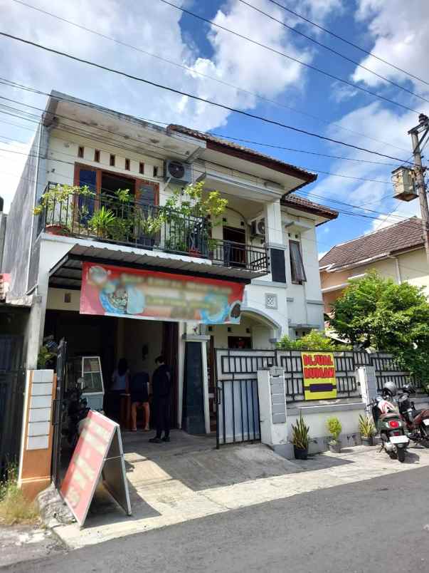rumah dalam ringroad di soragan dekat jalan godean