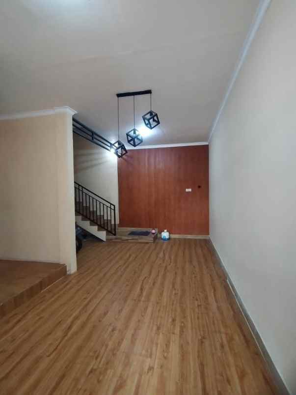 rumah di cinangka depok