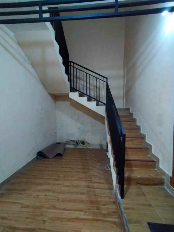 rumah di cinangka depok