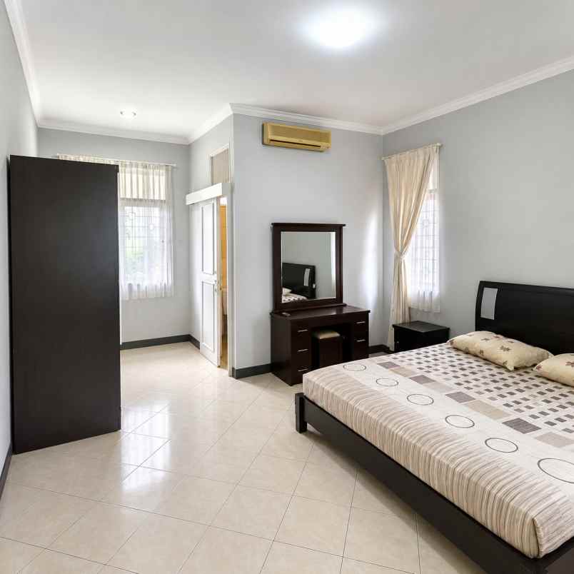 rumah disewakan cipete selatan