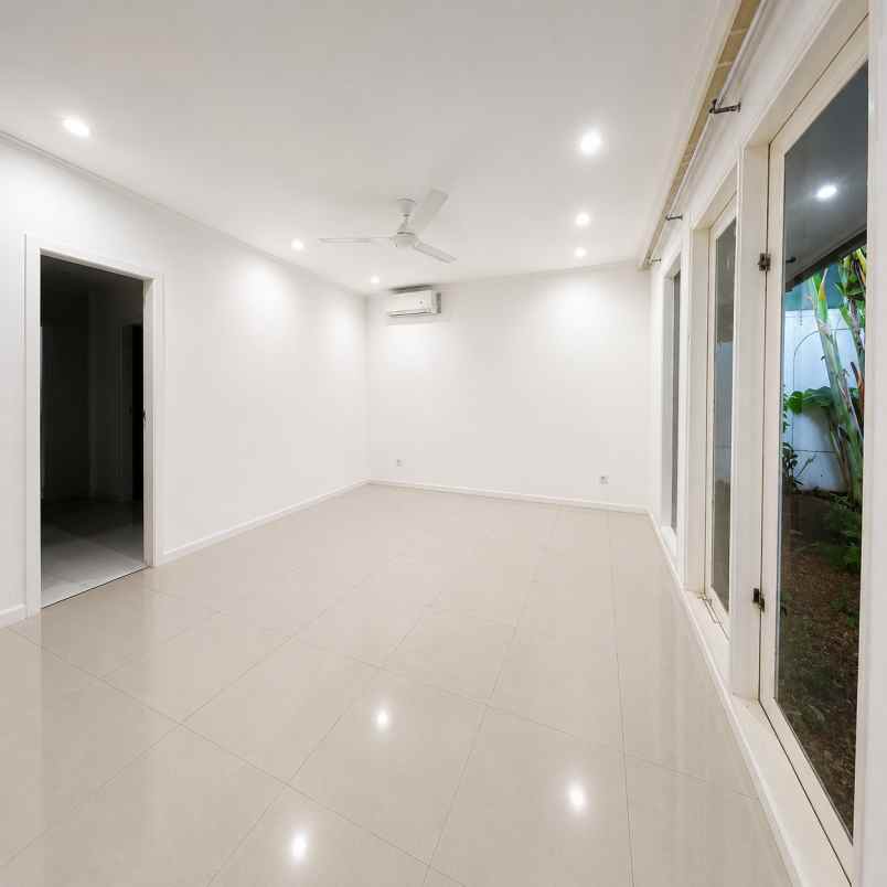 rumah disewakan di kemang