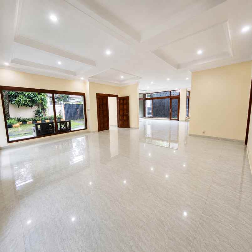 rumah disewakan di kemang