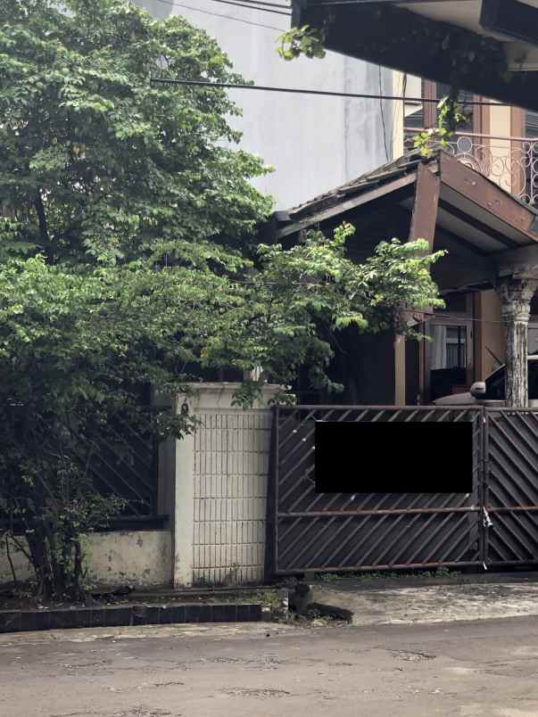 rumah gading asri