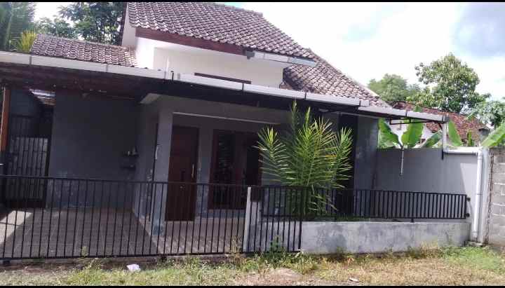 rumah gamplong moyudan sleman