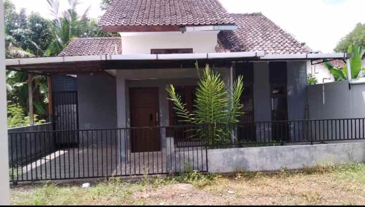 rumah gamplong moyudan sleman