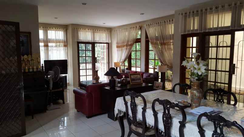 rumah gandaria selatan