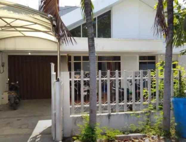 rumah hitung tanah manyar kertoadi surabaya lt 180m2