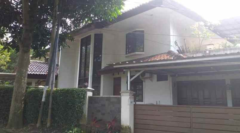 rumah hook luas harga murah di pamulang barat serpong