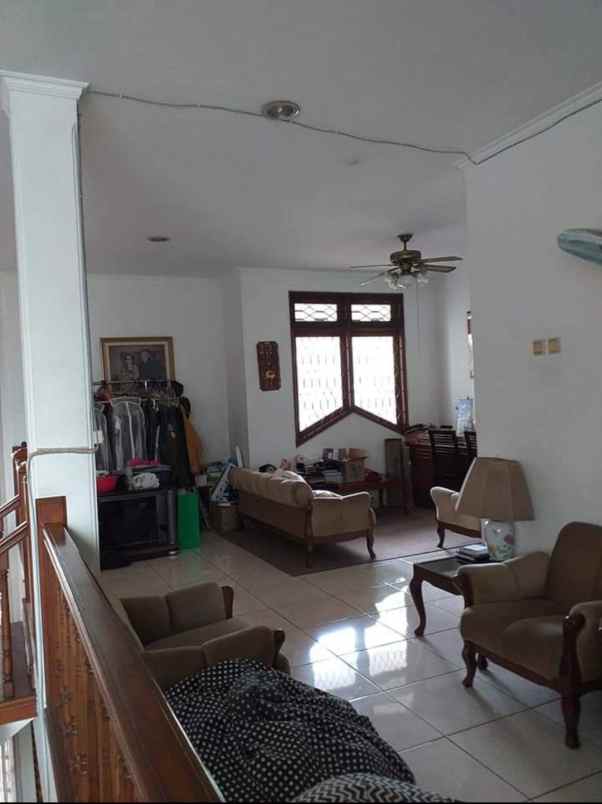 rumah hook luas harga murah di pamulang barat serpong