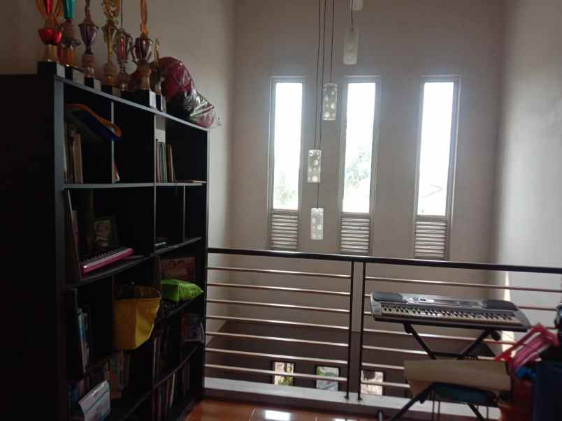 rumah hook mewah furnish di talaga bestari tangerang