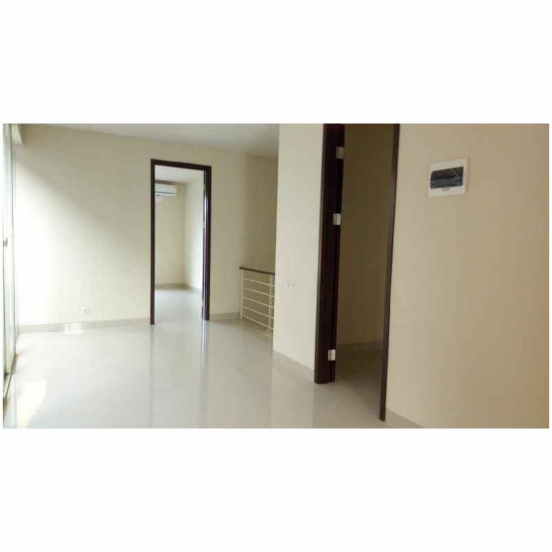 rumah jl asem v cipete jakarta