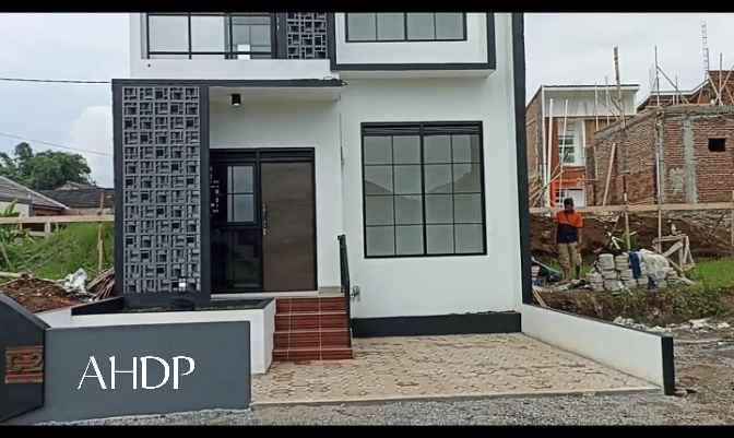 rumah jl h gofur cilame cimahi