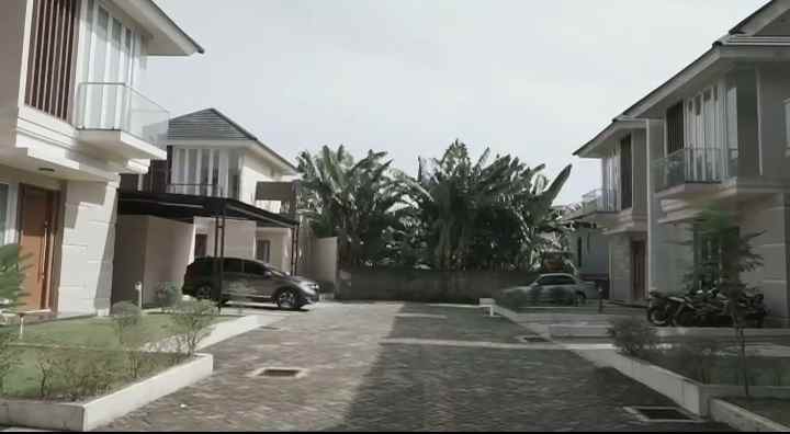 rumah jl raya cinere