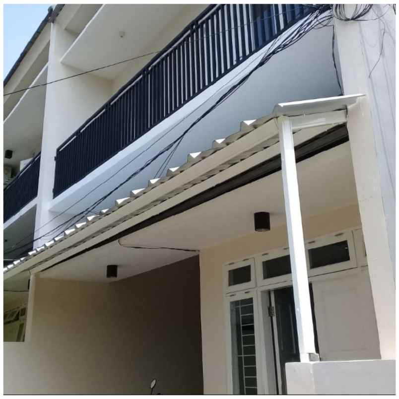 rumah jl tumenggung wiradiredja