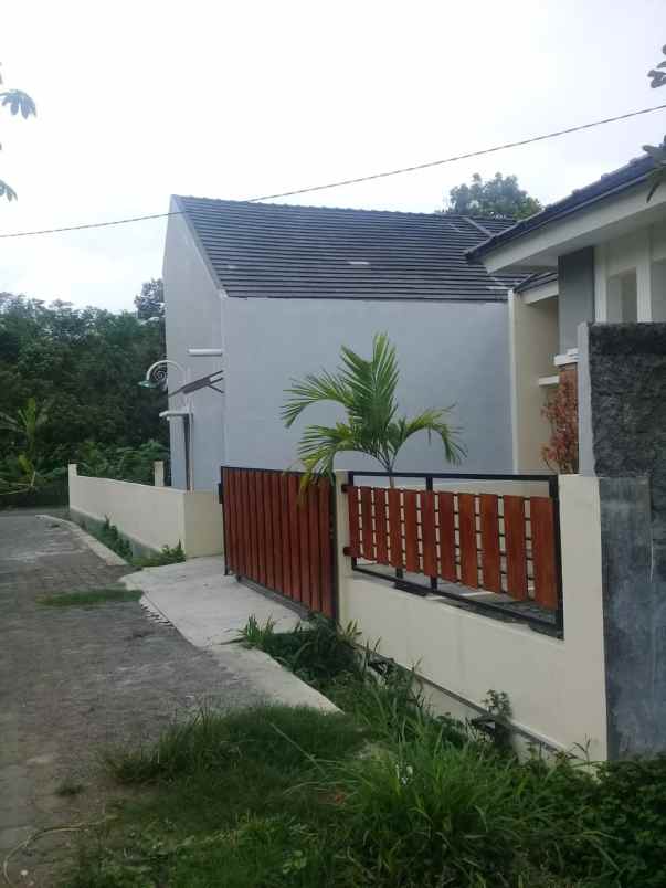 rumah jln kaliurang km 10