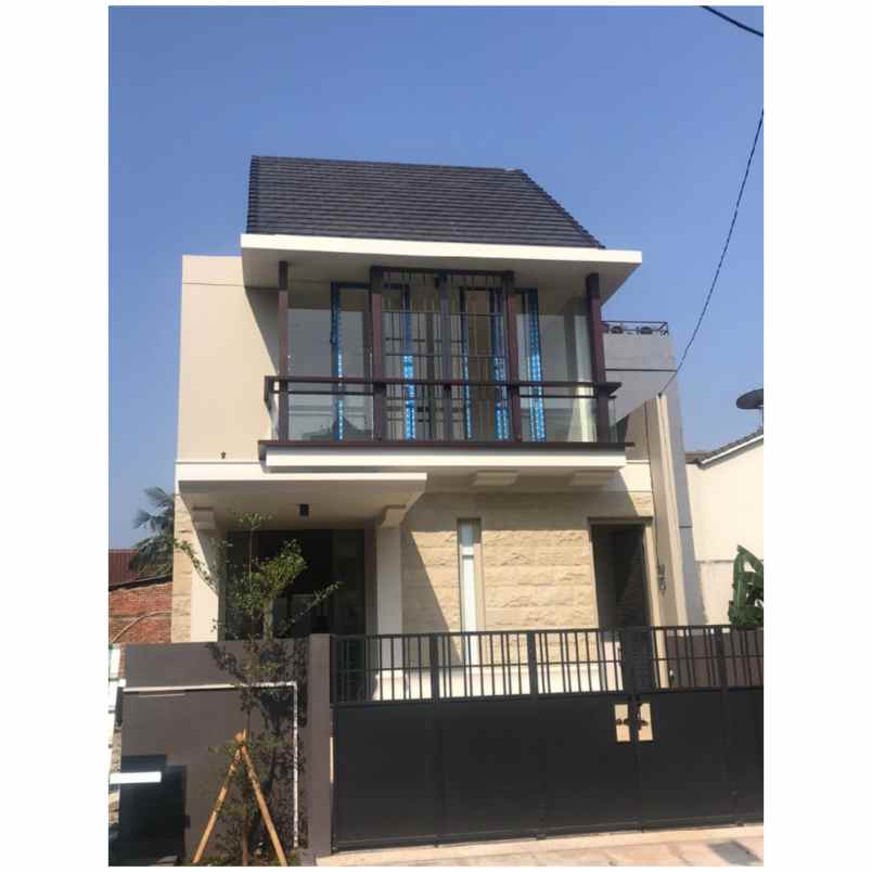 rumah kebayoran baru jakarta selatan