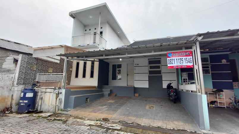 rumah komplek cipageran one gate system siap huni