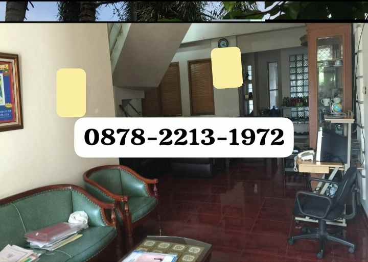 rumah komplek dekat ke kampus univ tama jagakarsa