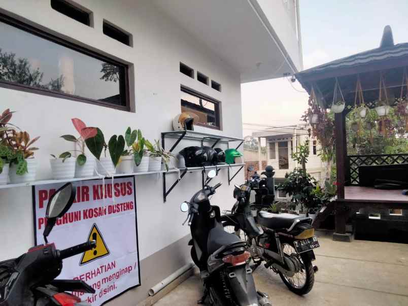 rumah kost aktif dan salon dekat kampus upi setiabudi