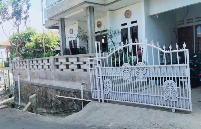 rumah kost aktif dan salon dekat kampus upi setiabudi