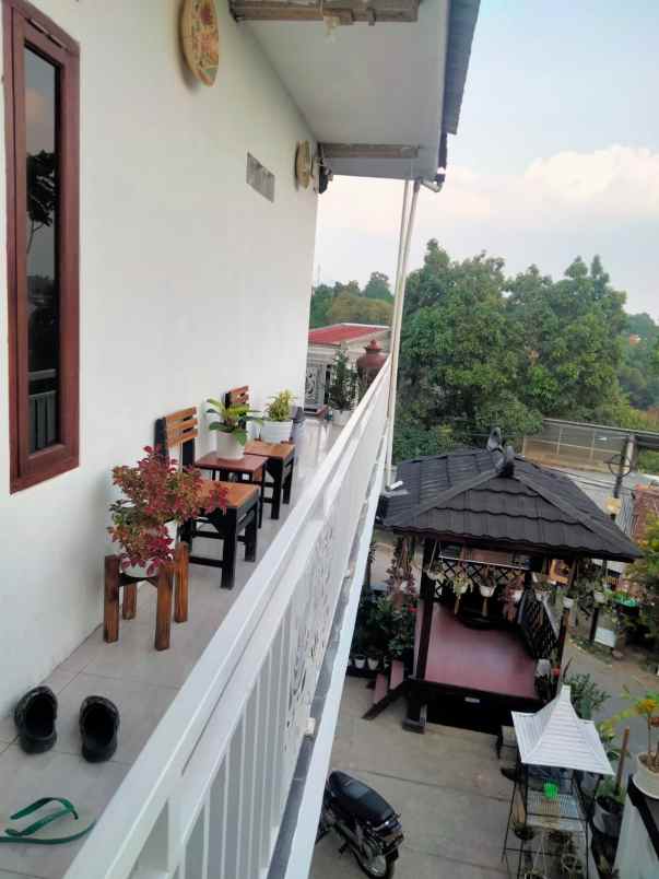 rumah kost aktif dan salon dekat kampus upi setiabudi