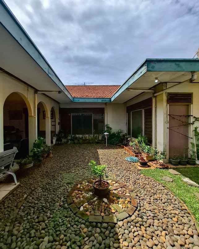 rumah lama hitung tanah kotak di pondok pinang jaksel