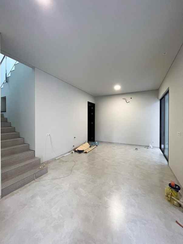 rumah manyar tirtoasri new minimalis