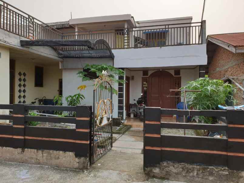 Rumah Mewah 2 Lantai Di Jl Sudirman Pekanbaru