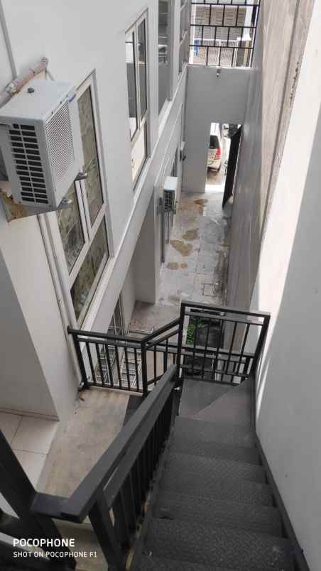 rumah mewah di perum pakuwon city san antonio hook