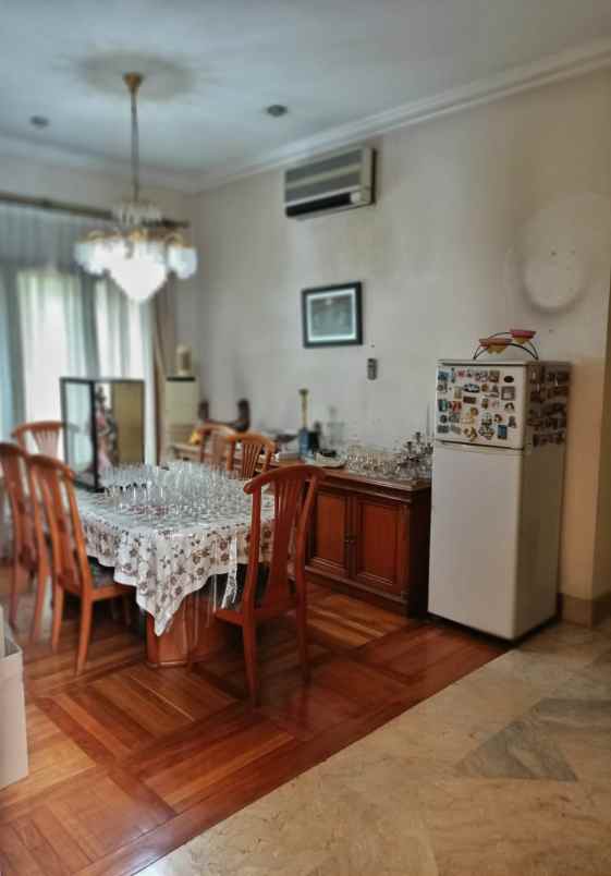 rumah mewah dukuh patra kuningan jakarta selatan