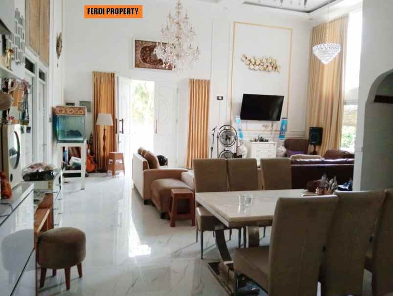 rumah mewah furnished posisi huk metland cileungsi