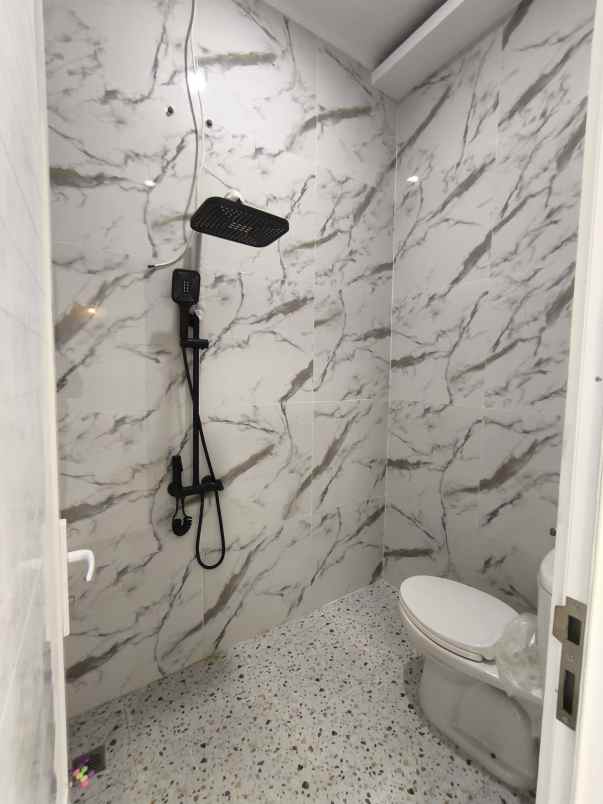 rumah mewah idaman di tanah baru depok