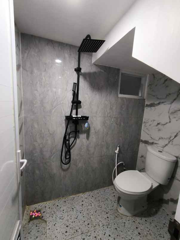 rumah mewah idaman di tanah baru depok