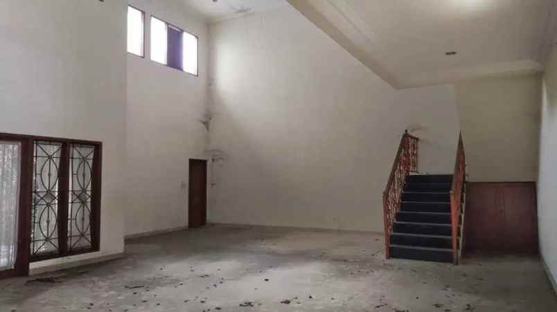 rumah mewah minimalis di jalan bendi kebayoran lama