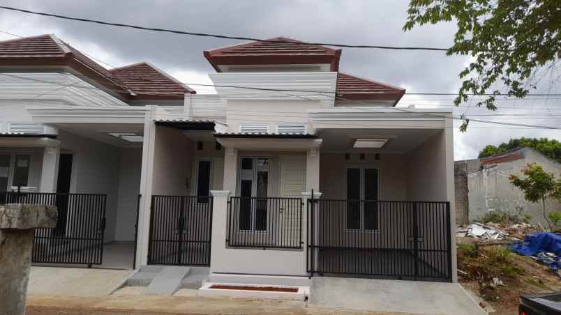 rumah minimalis klasik bangunan baru di gunung sindur