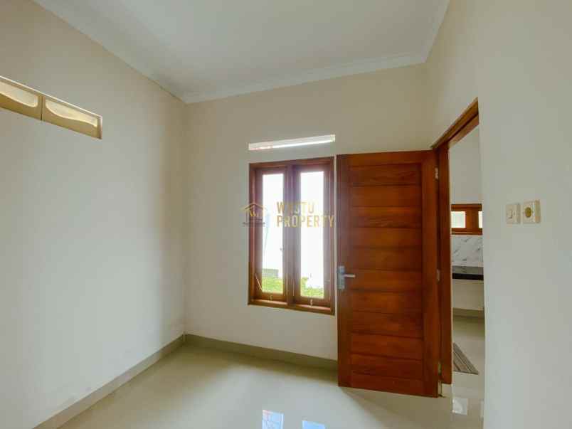 rumah modern dengan rooftop dekat jalan jogja solo