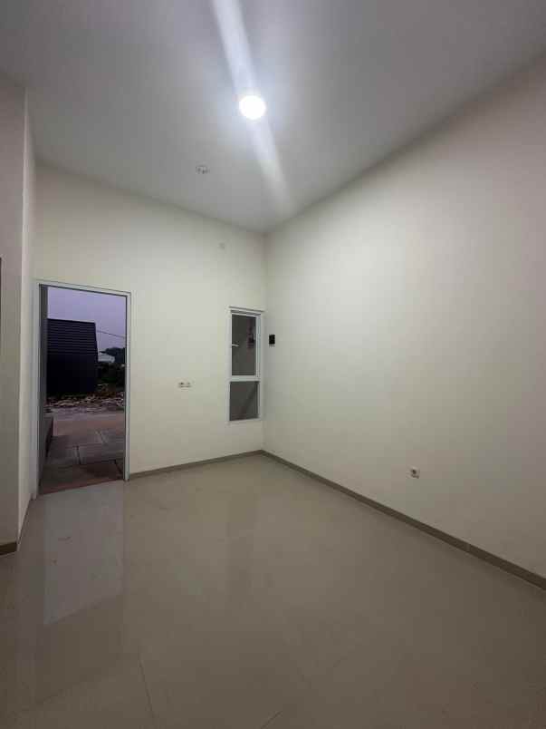 rumah murah 2 lantai di selatan jakarta