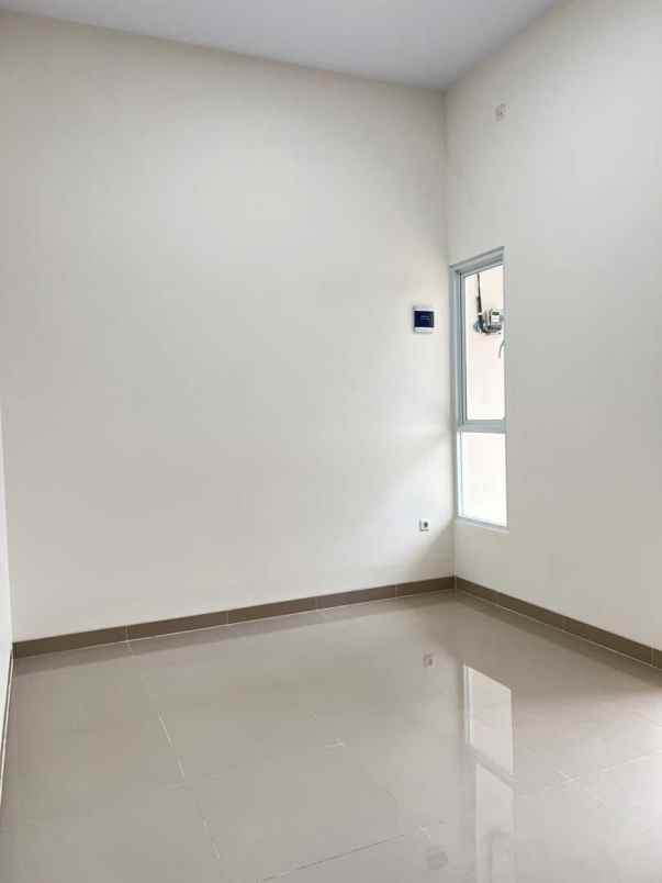 rumah murah 2 lantai di selatan jakarta