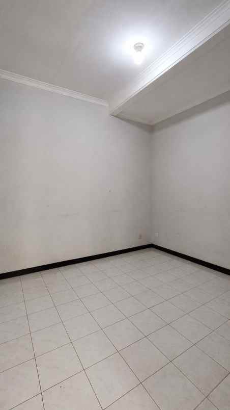rumah murah di pakuwon city surabaya timur