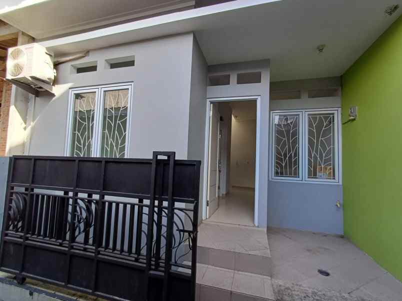 rumah murah meriah di gamprit jatiwaringin siap huni