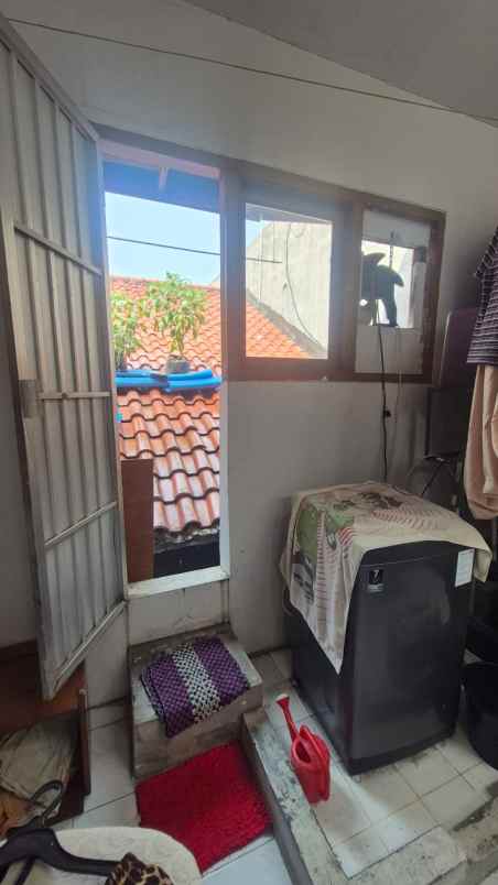 rumah murah siap huni di kavling dki pondok kelapa
