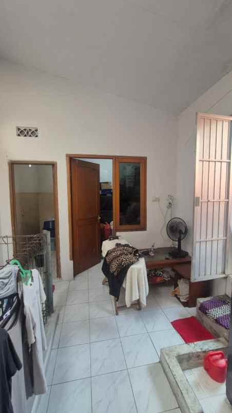 rumah murah siap huni di kavling dki pondok kelapa