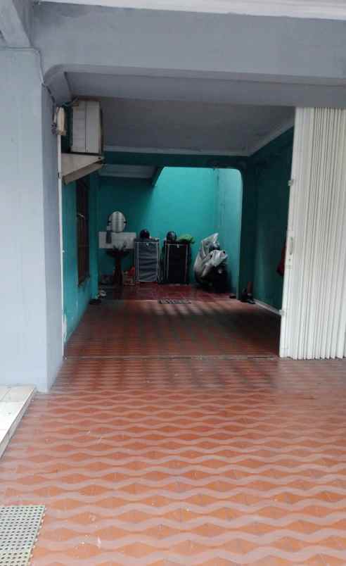 rumah murah siap huni di kavling dki pondok kelapa