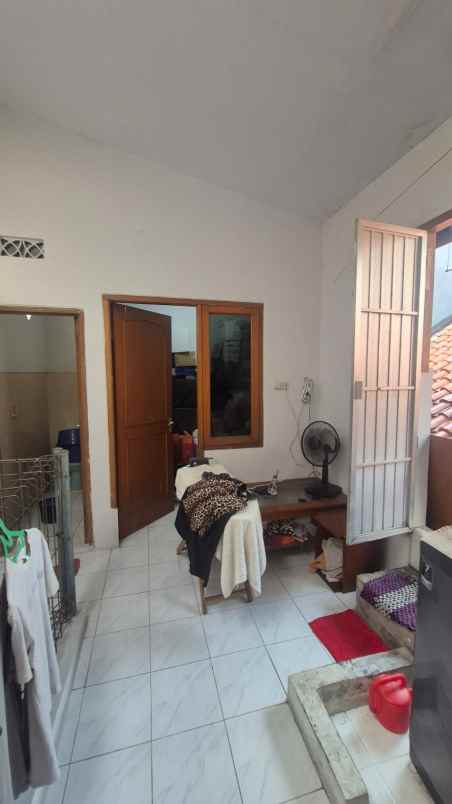 rumah murah siap huni di kavling dki pondok kelapa